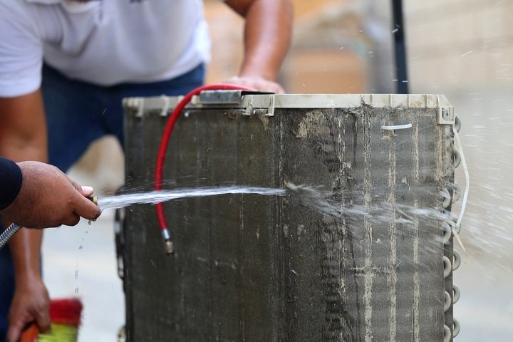 Cleaning the air conditioner coils