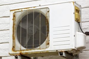 There are many risks linked to running an old air conditioning unit.